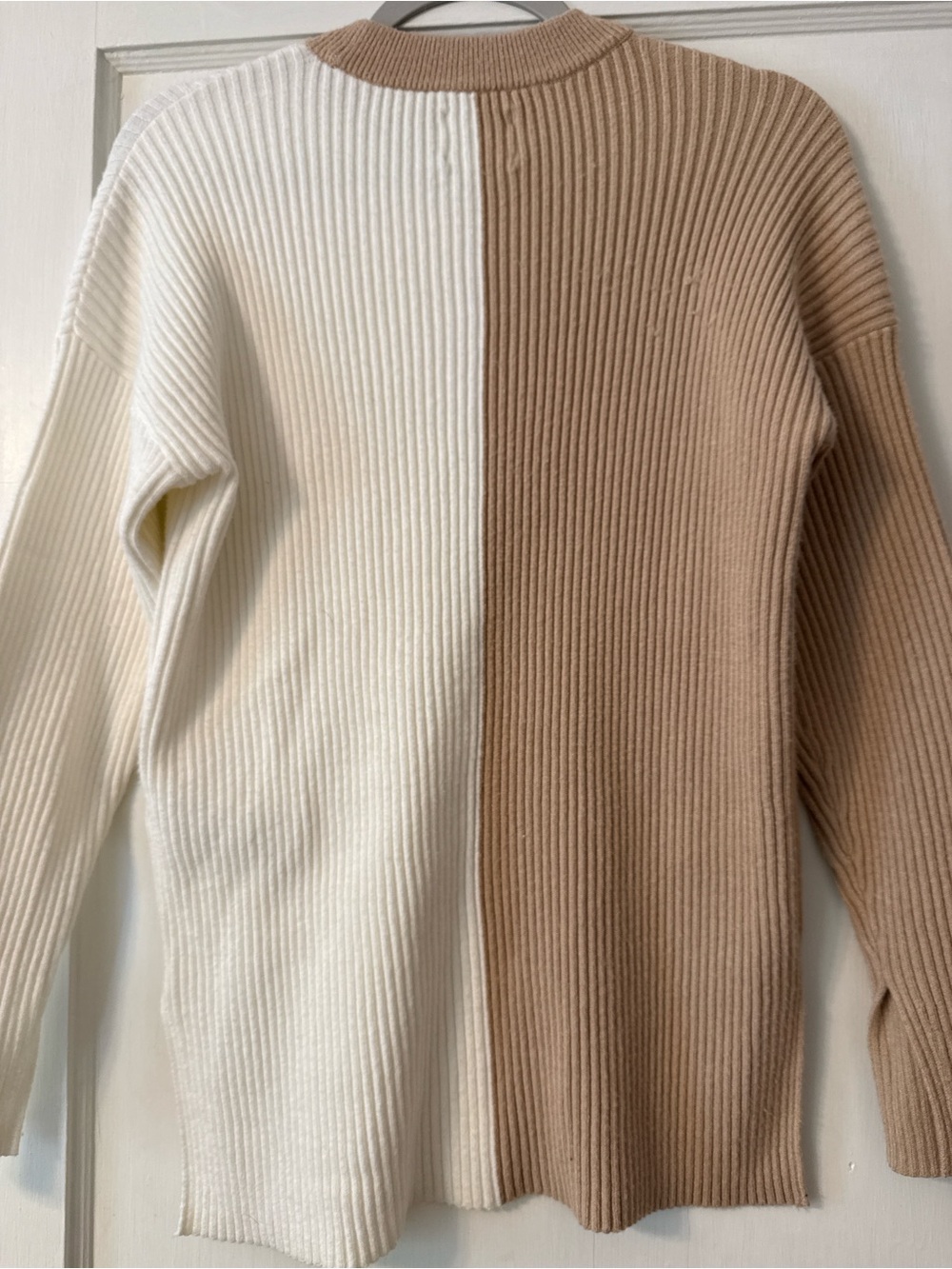 A&F Two-Tone Ribbed Crewneck Sweater - Picture 2 of 3